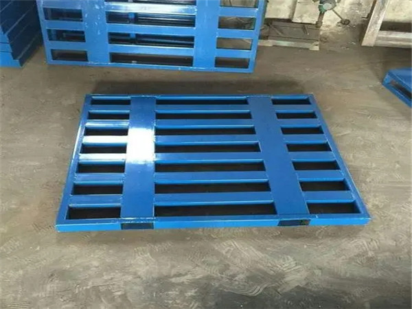 钢托盘